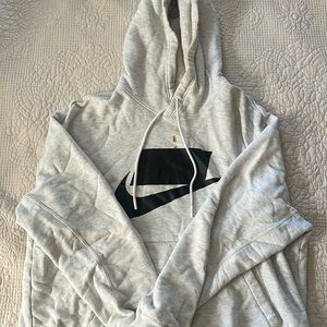 Men’s large light gray Nike hoodie.